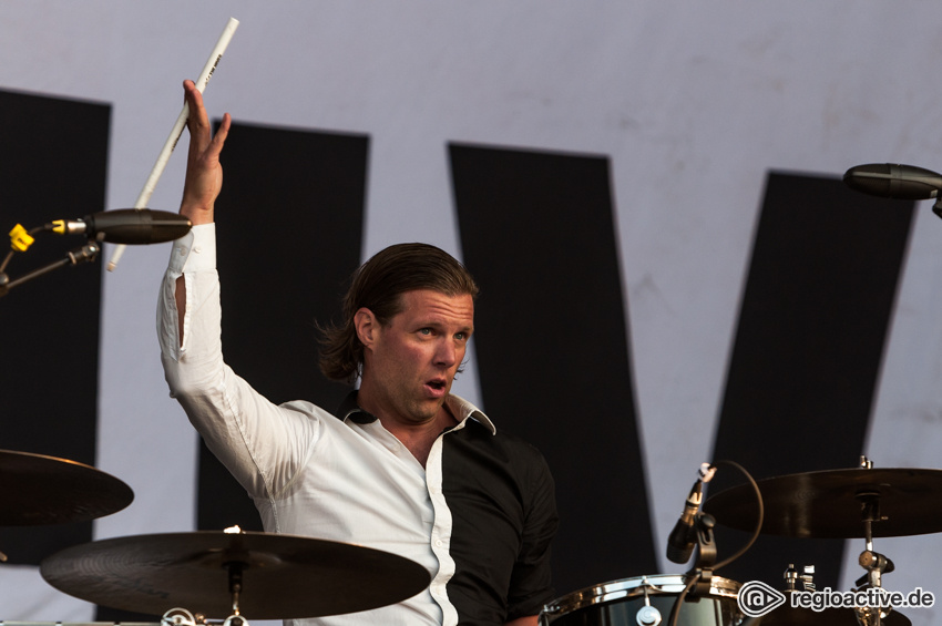 The Hives (live beim Deichbrand Festival 2018)