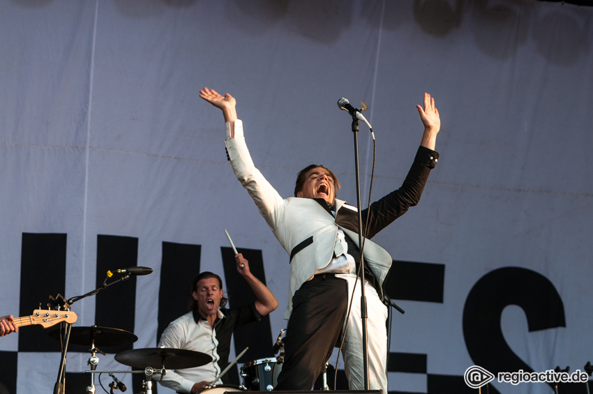 The Hives (live beim Deichbrand Festival 2018)