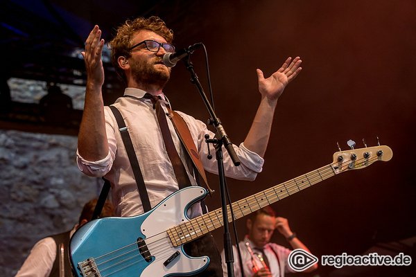 Ska-Punk-Power - The Mofos: Live-Fotos als Opener der Donots beim Da Capo Festival in Alzey 