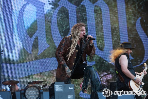 Klan des Waldes - Naturverbunden: Live-Fotos von Korpiklaani beim Wacken Open Air 2018 