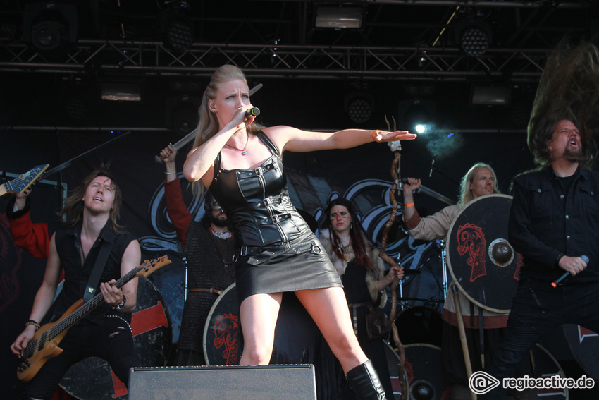 Leaves Eyes (live beim Wacken Open Air, 2018)