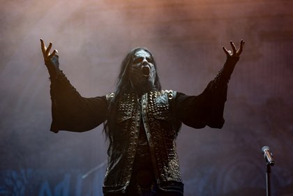 Schwarz wie die Nacht - Finster: Live-Bilder von Dimmu Borgir auf dem Wacken Open Air 2018 