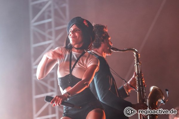 Elektrisch & swingend - Parov Stelar: Bilder des DJs live beim Highfield Festival 2018 