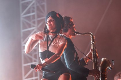 Elektrisch & swingend - Parov Stelar: Bilder des DJs live beim Highfield Festival 2018 