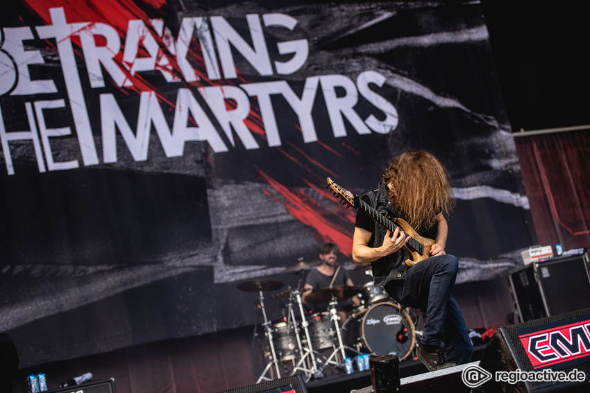 Betraying The Martyrs (live beim Summer Breeze 2018)