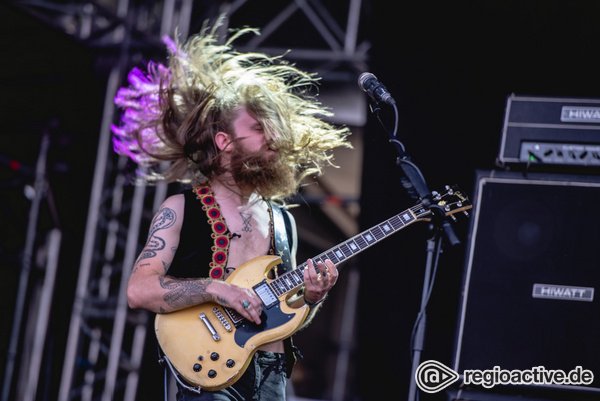 Wie in alten Zeiten - Kadavar: Fotos der bärtigen Hardrocker bei Summer Breeze 2018 