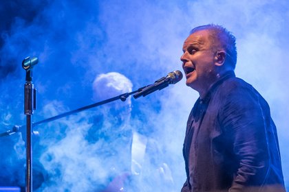 Tumult-artige Vorkommnisse - Herbert Grönemeyer reitet in der SAP Arena Mannheim auf einer Welle der Euphorie 