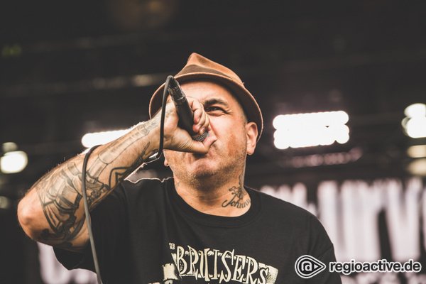 Ruhrpott-Punkrock - Live-Fotos von Emscherkurve 77 beim City Riot Fest 2018 in Wiesbaden 