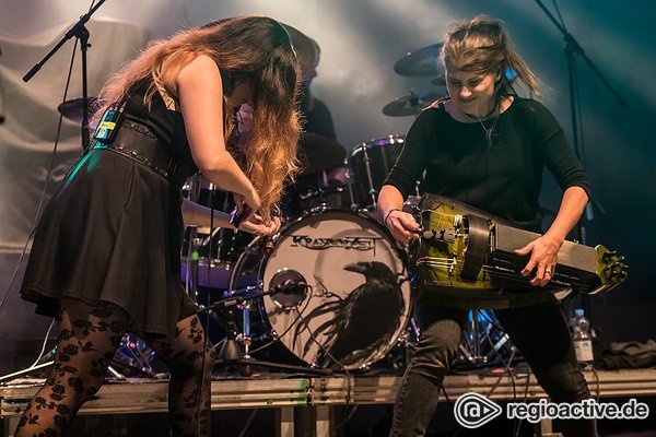 Mit Druck und Drehleier - Mittelalter-Metal: Bilder von Krayenzeit bei Rock im Hinterland 2018 