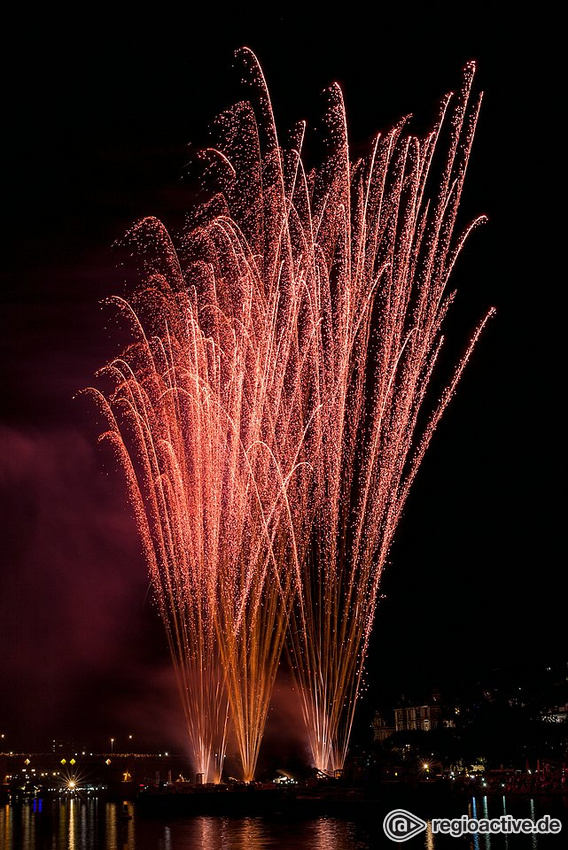 Großes Musikfeuerwerk beim Museumsuferfest Frankfurt 2018