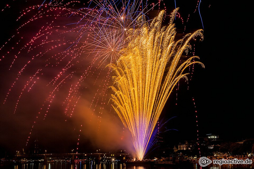 Großes Musikfeuerwerk beim Museumsuferfest Frankfurt 2018