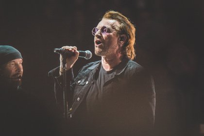 Superstars - Umjubelt: Fotos von U2 live in der Kölner Lanxess Arena 