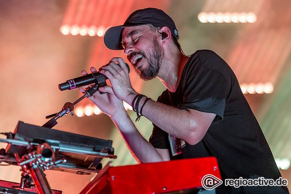 Nach dem Schock - Mike Shinoda: Fotos des Linkin Park-Rappers live in der Stadthalle Offenbach 