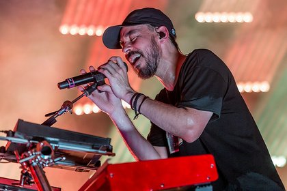 Nach dem Schock - Mike Shinoda: Fotos des Linkin Park-Rappers live in der Stadthalle Offenbach 