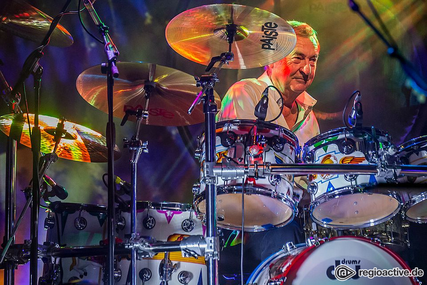 Nick Mason's Saucerful Of Secrets (live in Stuttgart 2018)