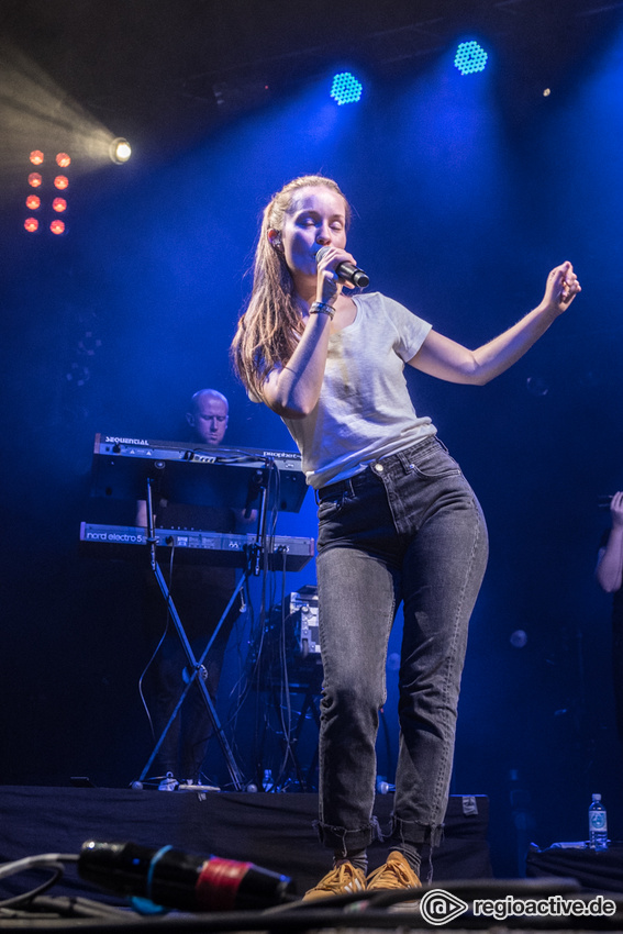 Sigrid (live in Hamburg, 2018)