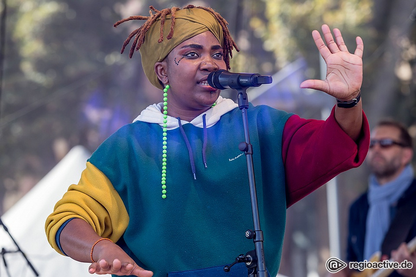 Yvonne Mwale (live beim Altstadtfest Frankfurt 2018)