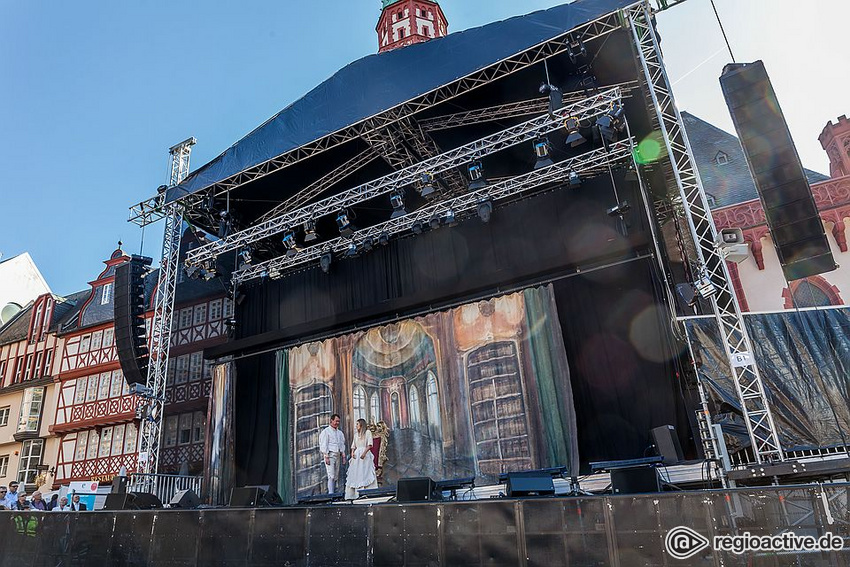 Die Dramatische Bühne spielt "Faust" (live beim Altstadtfest Frankfurt 2018)