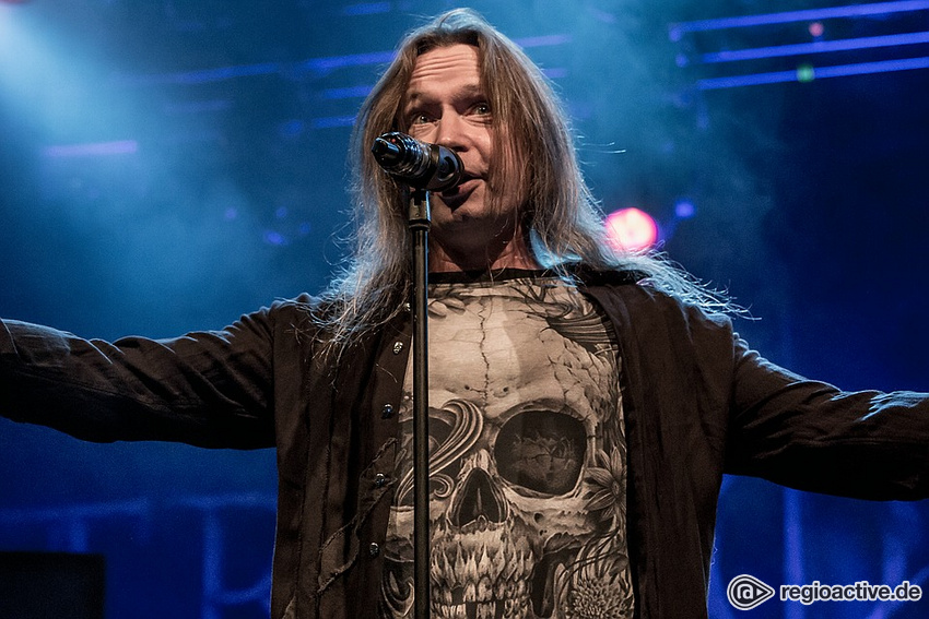 Stratovarius (live in Frankfurt 2018)