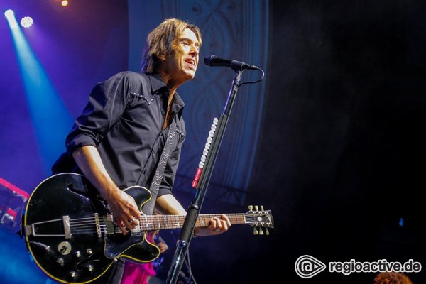 Unterhaltsam - Fotos: Per Gessle von Roxette live im Haus Auensee in Leipzig 