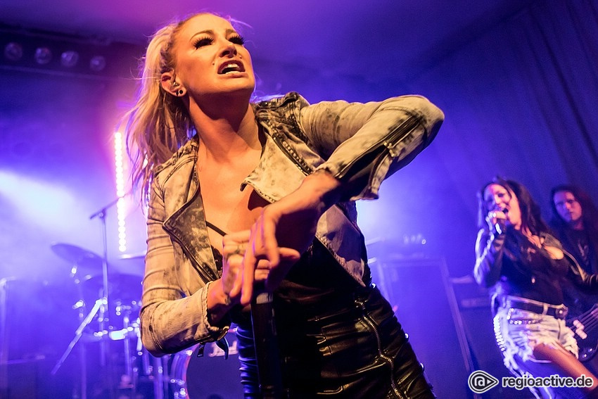 Butcher Babies (live in Mannheim 2018)