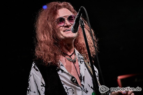 Gründe noch unklar - Glenn Hughes: Konzerte in Köln und Hanau abgesagt! 