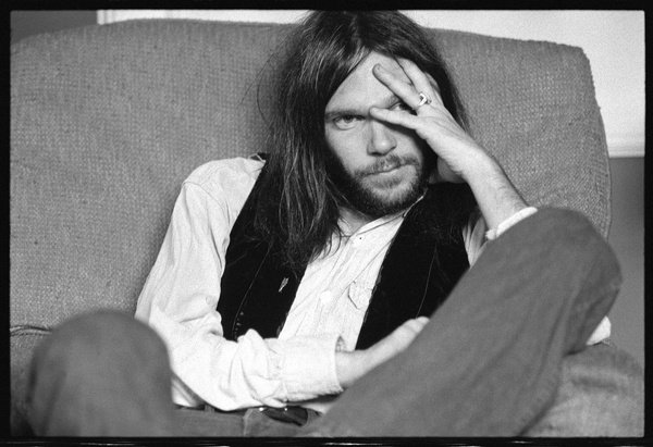 Fans aufgepasst! - Neil Young veröffentlicht Akustik-Live-Album "Songs For Judy" von 1976 