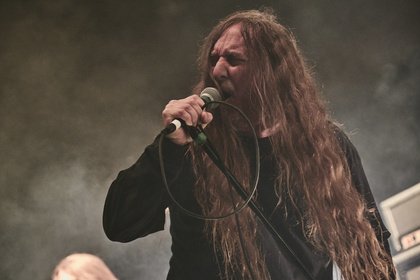 Veteranen - Bilder von Obituary als Vorgruppe von Slayer live in Freiburg 