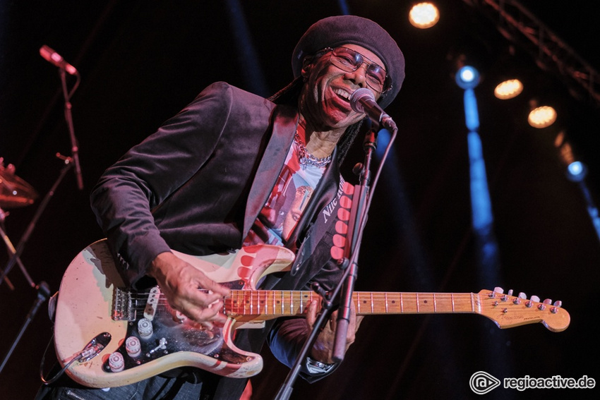 Nile Rodgers & CHIC (live in Frankfurt 2018)