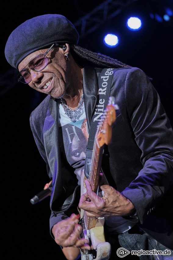 Nile Rodgers & CHIC (live in Frankfurt 2018)