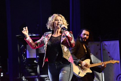 Euphorie im Halbrund - Beatrice Egli: Live-Bilder der "Wohlfühlgarantie"-Tour in Frankfurt 