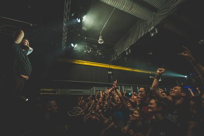 Die Energie muss raus - Eskalation: Fotos von Feine Sahne Fischfilet live in der Batschkapp Frankfurt 