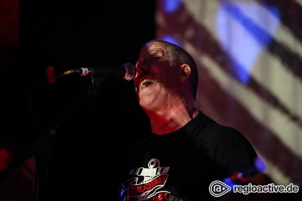 Hart aber herzlich - Pressure Drop Punk Rock: Bilder von Loaded beim 8. Mannheimer Winteraward 