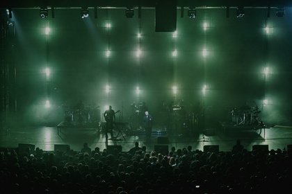 Zwanzig Jahre Zwischengeschoss - Massive Attack: Bilder der MezzanineXX1-Tour live in Frankfurt 