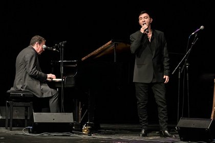 Pop-Größen - Jools Holland & Marc Almond: Fotos des Konzerts im Capitol Mannheim 