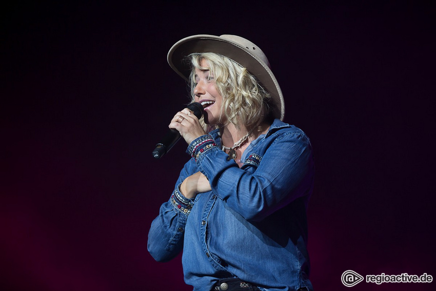 Beatrice Egli (live bei der Schlagernacht des Jahres 2019 in Mannheim)