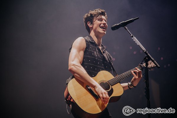 Im Rampenlicht - Shawn Mendes: Bilder des Sängers live in der Lanxess Arena in Köln 