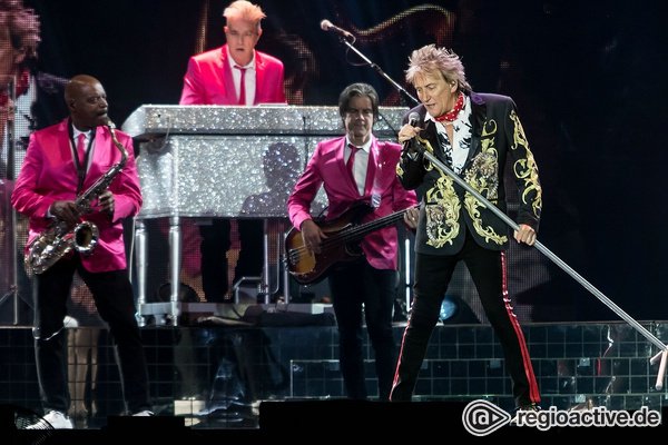 Forever young - Mit Stil: Bilder von Rod Stewart live in der SAP Arena in Mannheim 