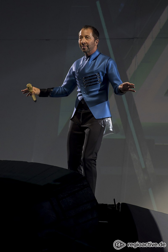 DJ BoBo (live in Mannheim, 2019)