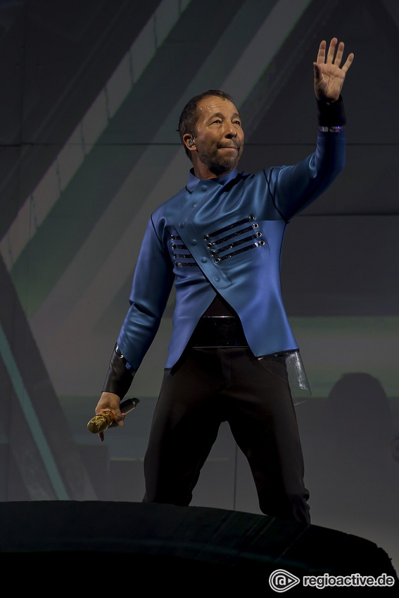 DJ BoBo (live in Mannheim, 2019)