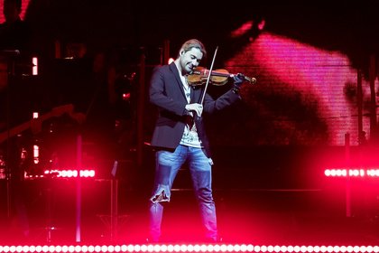 Musikalisch grenzenlos - David Garrett sorgt in der SAP Arena Mannheim für Gänsehautmomente 