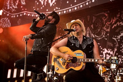 Feurig - The BossHoss: Fotos der Cowboys live bei Rock am Ring 2019 