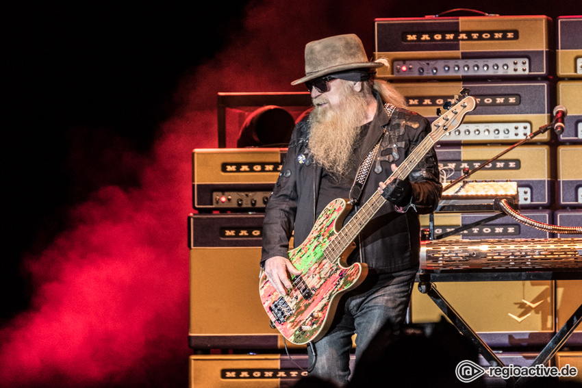 ZZ Top-Bassist und -Sänger Dusty Hill im Alter von 72 ...