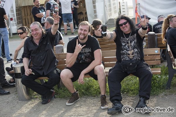 Anhänger der Wölfe - Impressionen vom Powerwolf-Konzert beim Zeltfestival Rhein-Neckar 2019 