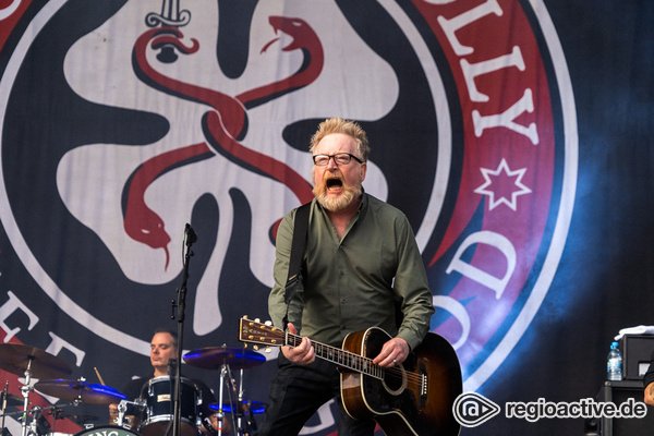 Immer gut aufgelegt - Flogging Molly: Live-Bilder der Folk-Punks beim Hurricane Festival 2019 