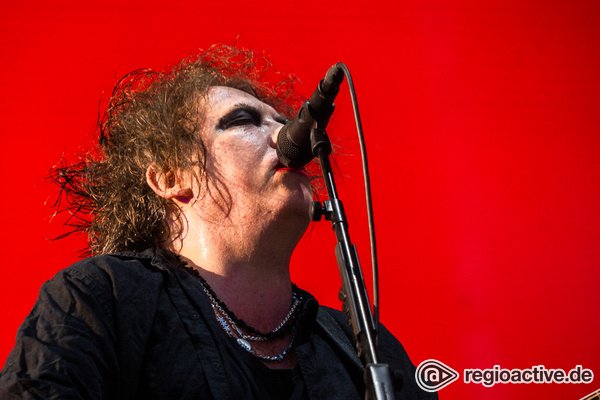 Heiß ersehnte Show - Legenden: Fotos von The Cure live auf dem Hurricane Festival 2019 