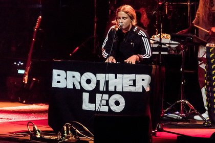 Bruder, Bruder - Fotos von Brother Leo als Opener von Take That live in Frankfurt 