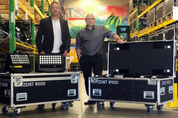 Adam Hall Group: TSE AG investiert in Cameo ZENIT® W600 Washlights