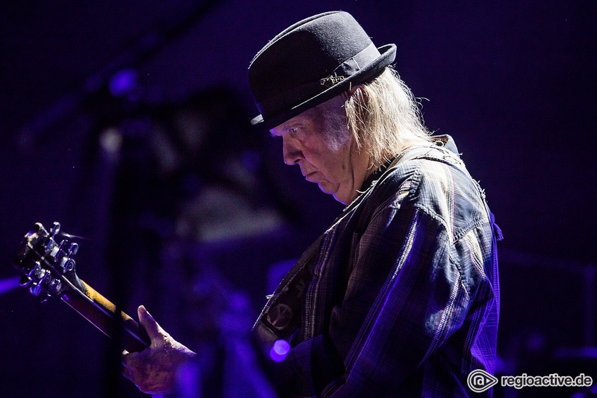 Neil Young + Promise of the Real (live in Mannheim 2019)