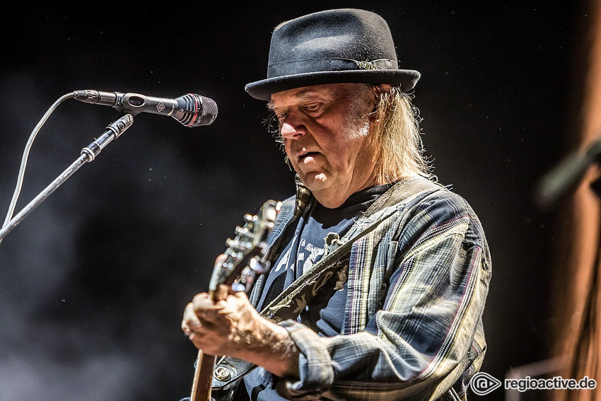 Neil Young + Promise of the Real (live in Mannheim 2019)